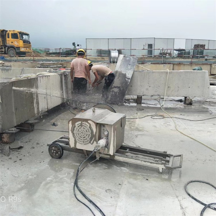 昌吉混凝土切割.地面切割开槽.桥梁绳锯切割 高速防撞墙切割