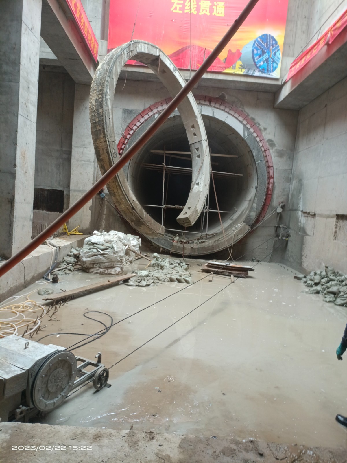 伊犁混凝土切割 桥梁切割 绳锯切割  支撑梁切割拆除