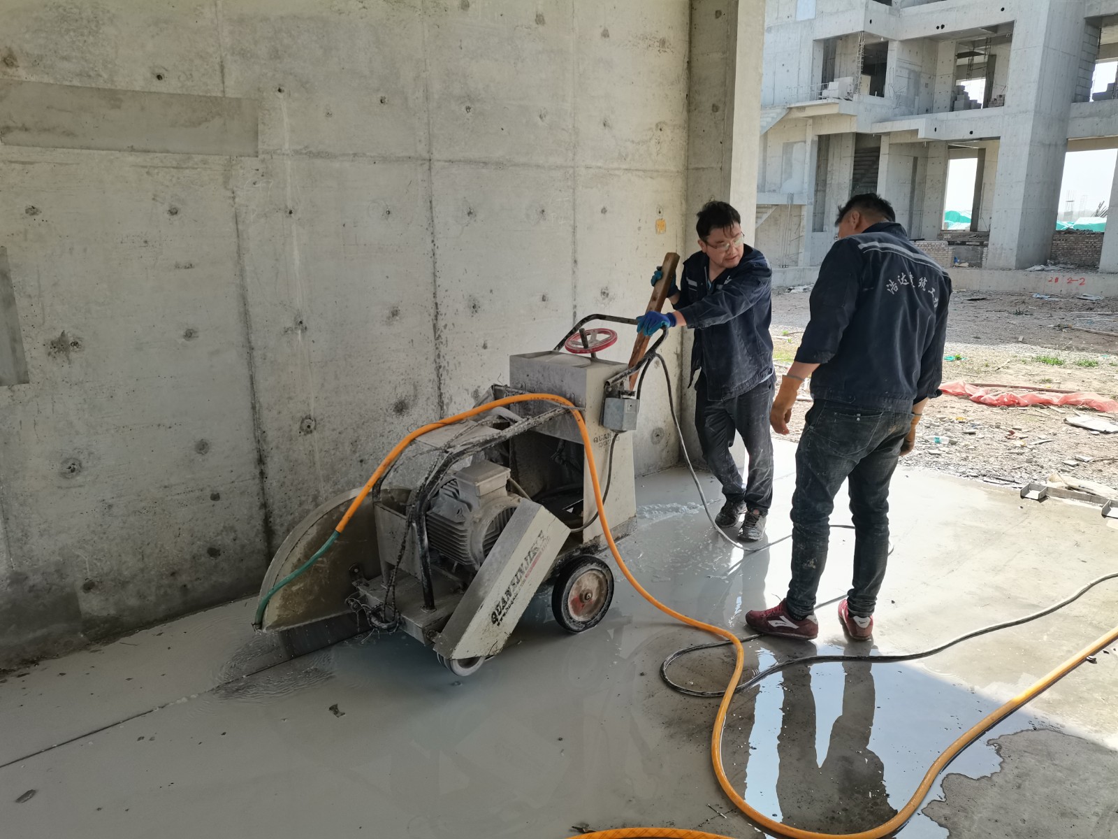 盐城混凝土切割 桥梁切割 绳锯切割  支撑梁切割拆除